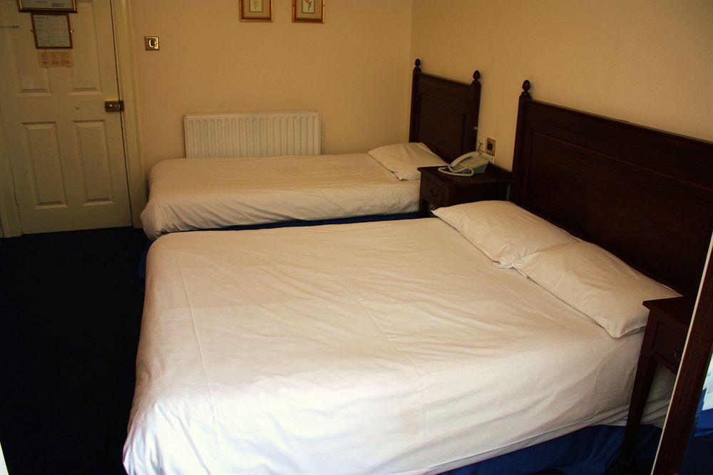 Lynams Hotel Дъблин Стая снимка