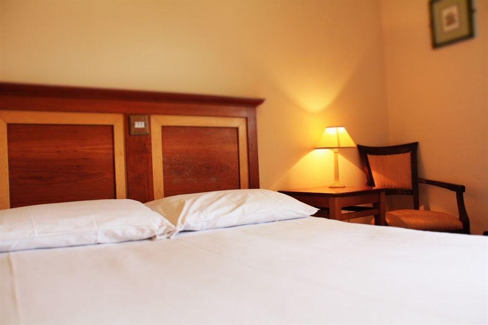 Lynams Hotel Дъблин Екстериор снимка