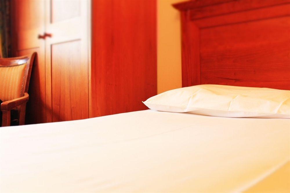 Lynams Hotel Дъблин Екстериор снимка
