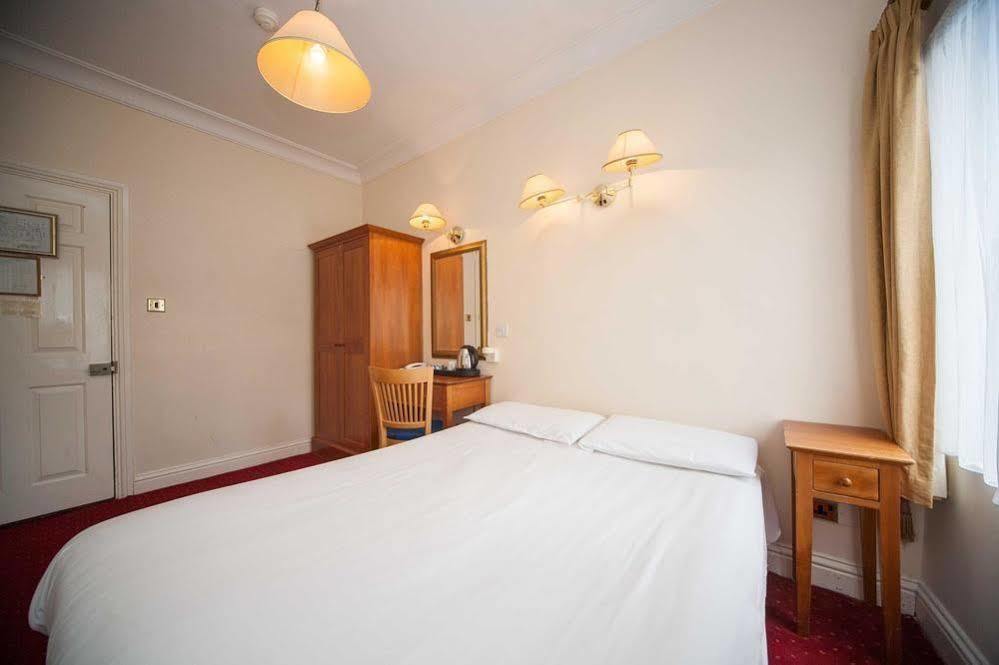 Lynams Hotel Дъблин Екстериор снимка